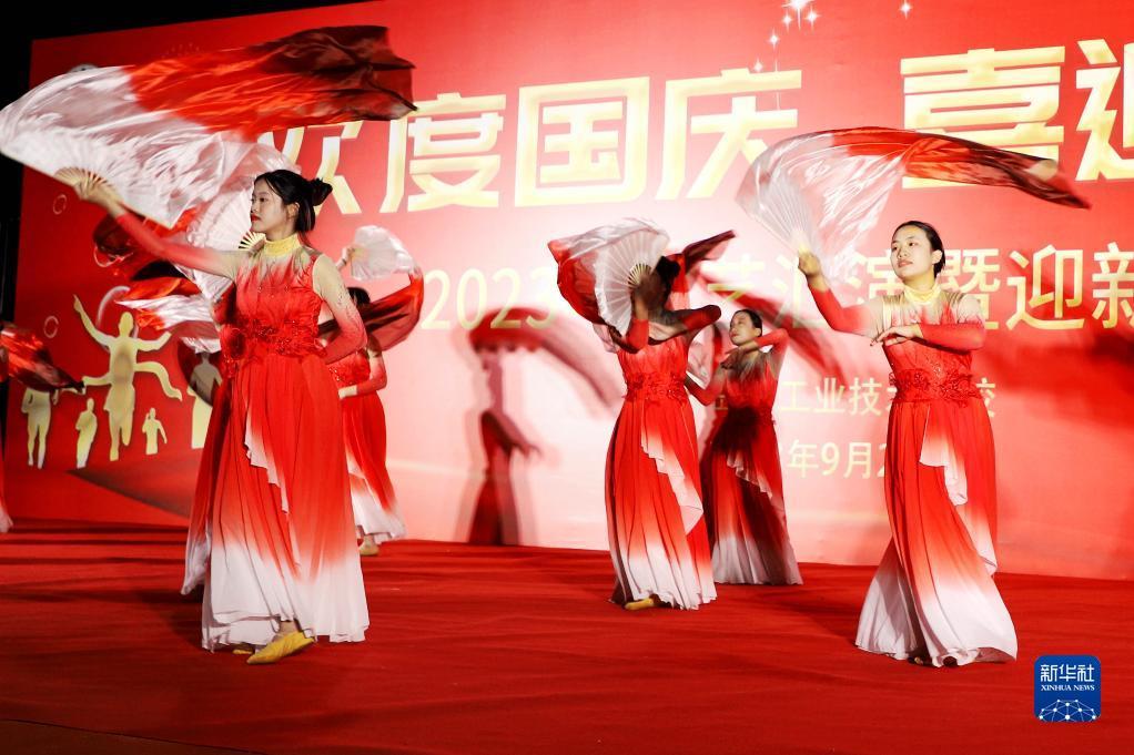 全民炸金花赢钱